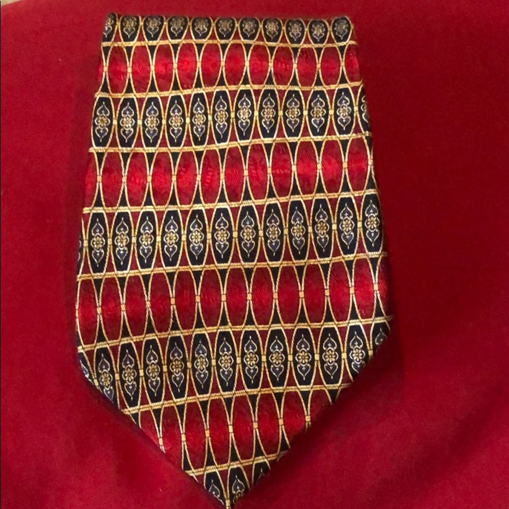 Roundtree & Yorke All Silk Handmade Tie